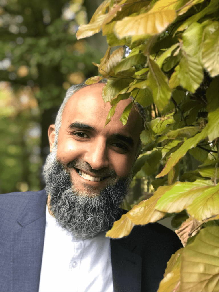 5e6f477432313_mhamed-min